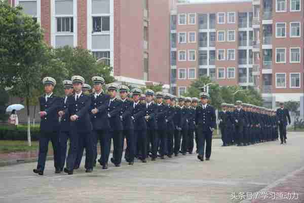 2017年国防生正式退出历史舞台，国防生与军校生有什么区别吗？