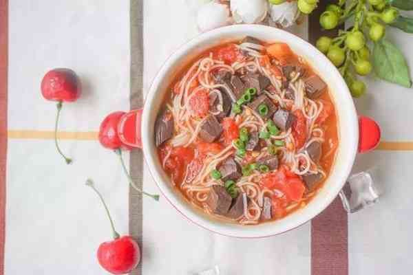 补铁，这8种食物要多吃！10道补铁食谱，让宝宝远离缺铁性贫血！